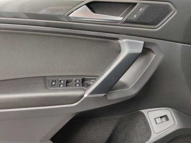 VW - Tiguan Allspace 2.0+TDI+DSG+HIGHLINE+NAVI+AHK+LE_8