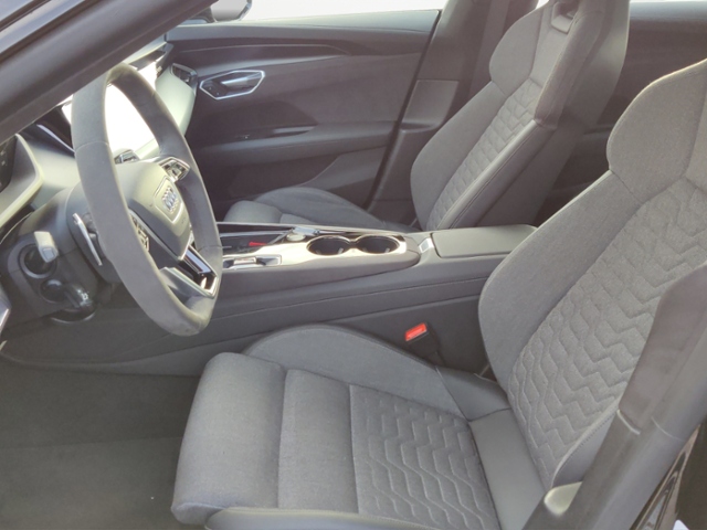 Audi - e-tron GT +LUFT+MMI+PANO+ASSISTENZPAKET PLUS+_2