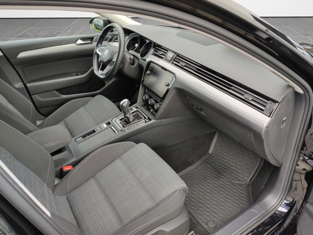 VW - Passat Variant 1.6+TDI+DSG+BUSINESS+LED+KEYLESS+_9