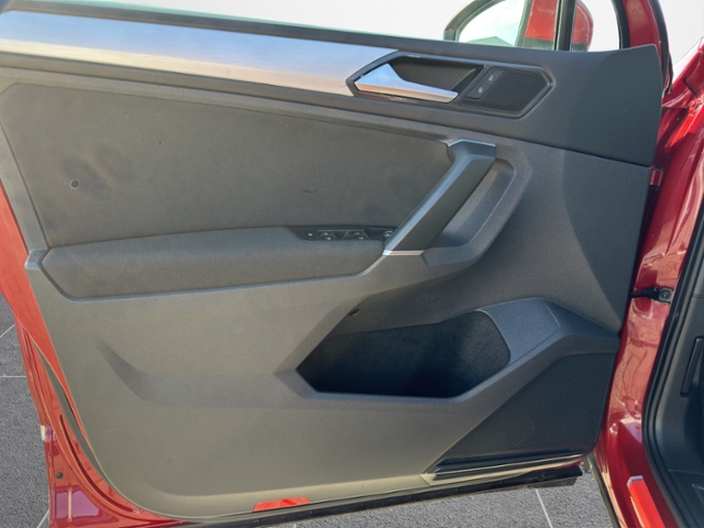 VW - Tiguan 2.0+DSG+4-MOTION+LED+KAMERA+NAVI+_8