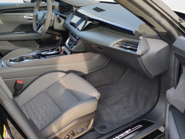 Audi - e-tron GT +LUFT+MMI+PANO+ASSISTENZPAKET PLUS+_9