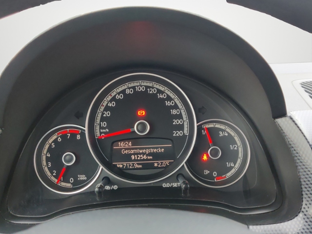 VW - up! 1.0+MAPS & MORE+KLIMA+BT+_6