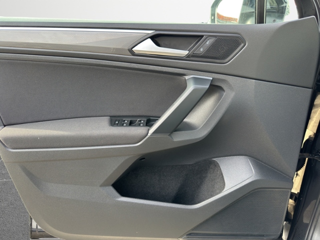 VW - Tiguan 2.0+TDI+IQ-DRIVE+AHK+NAVI+MFL+ALU+_8