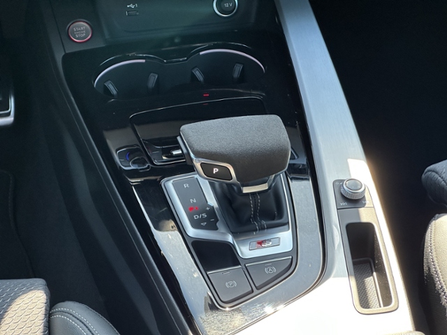 Audi - S4 Avant +OPTIK SCHWARZ+MATRIX+AHK+AVC+_7