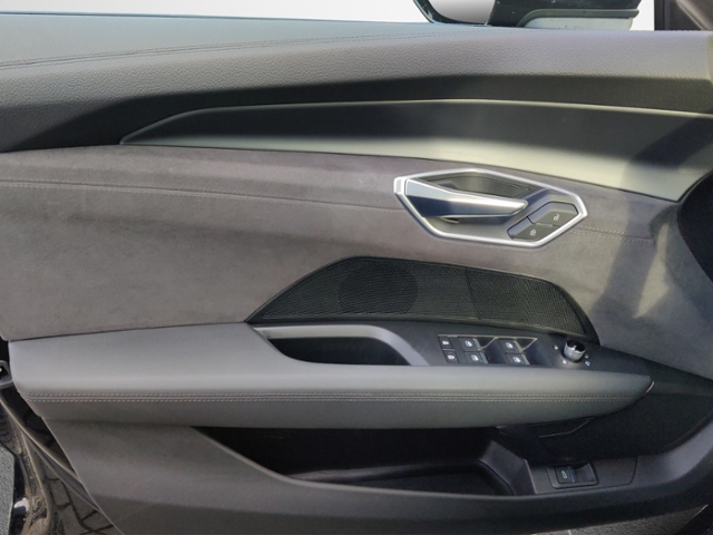 Audi - e-tron GT +LUFT+MMI+PANO+ASSISTENZPAKET PLUS+_8