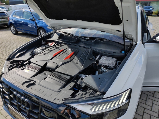 Audi - SQ8 4.0+TFSi+MATRIX+PANO+STANDH+AHK+_11